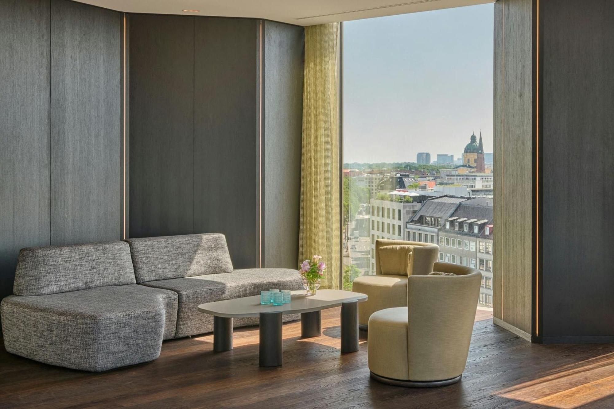 Koenigshof, A Luxury Collection Hotel, Munich Exterior photo